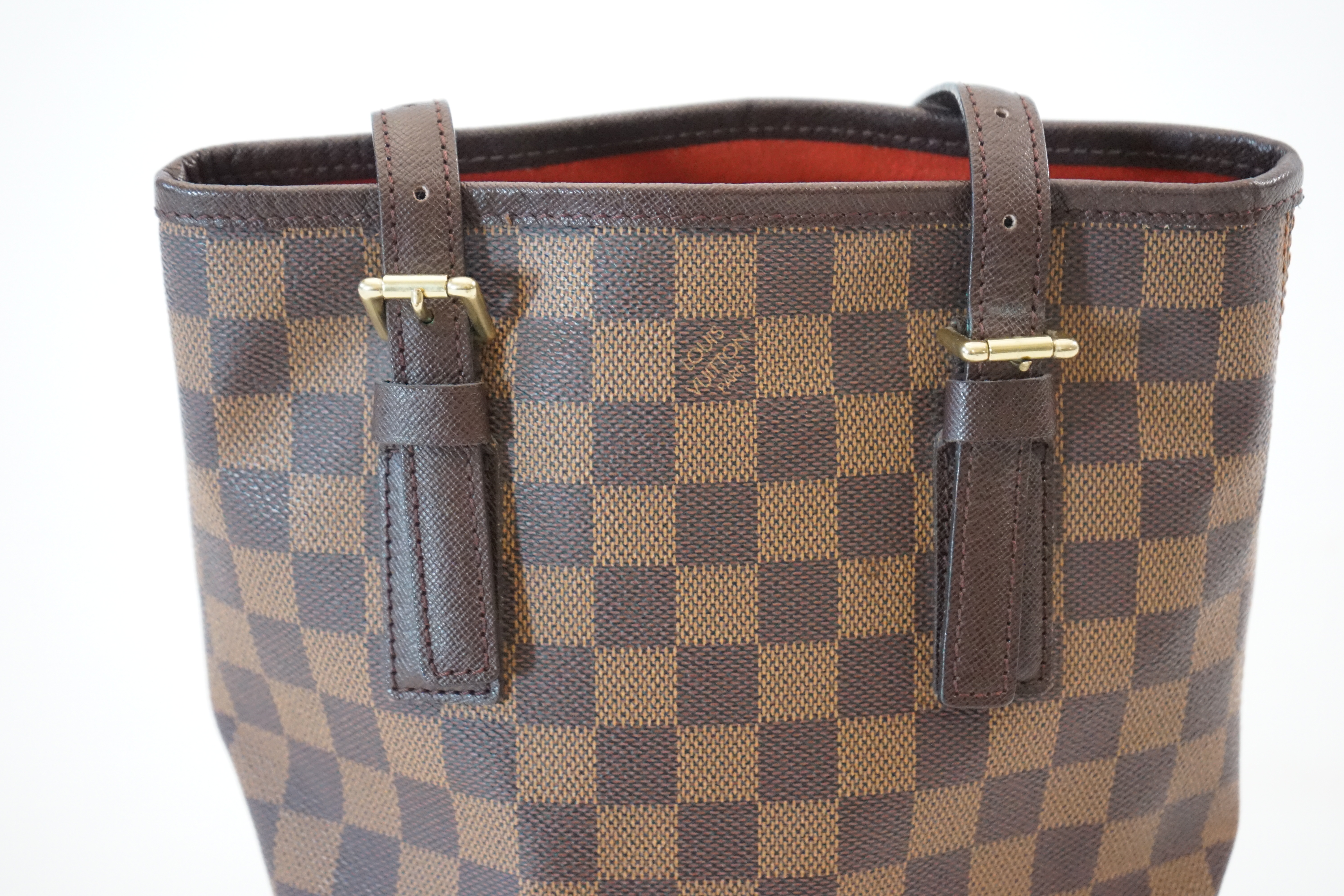 A Louis Vuitton Damier Ebene Marais bucket bag, width 23cm, depth 16cm, height 25cm
